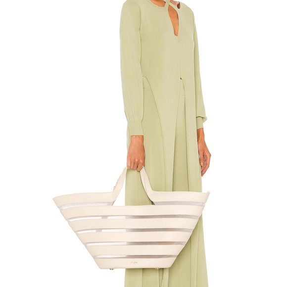 NWT Cult Gaia Off White Leather Laszlo Large Tote Cult Gaia - Picture 1 of 8